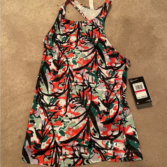 Under Armour Tops - Underarmour racerback tank top